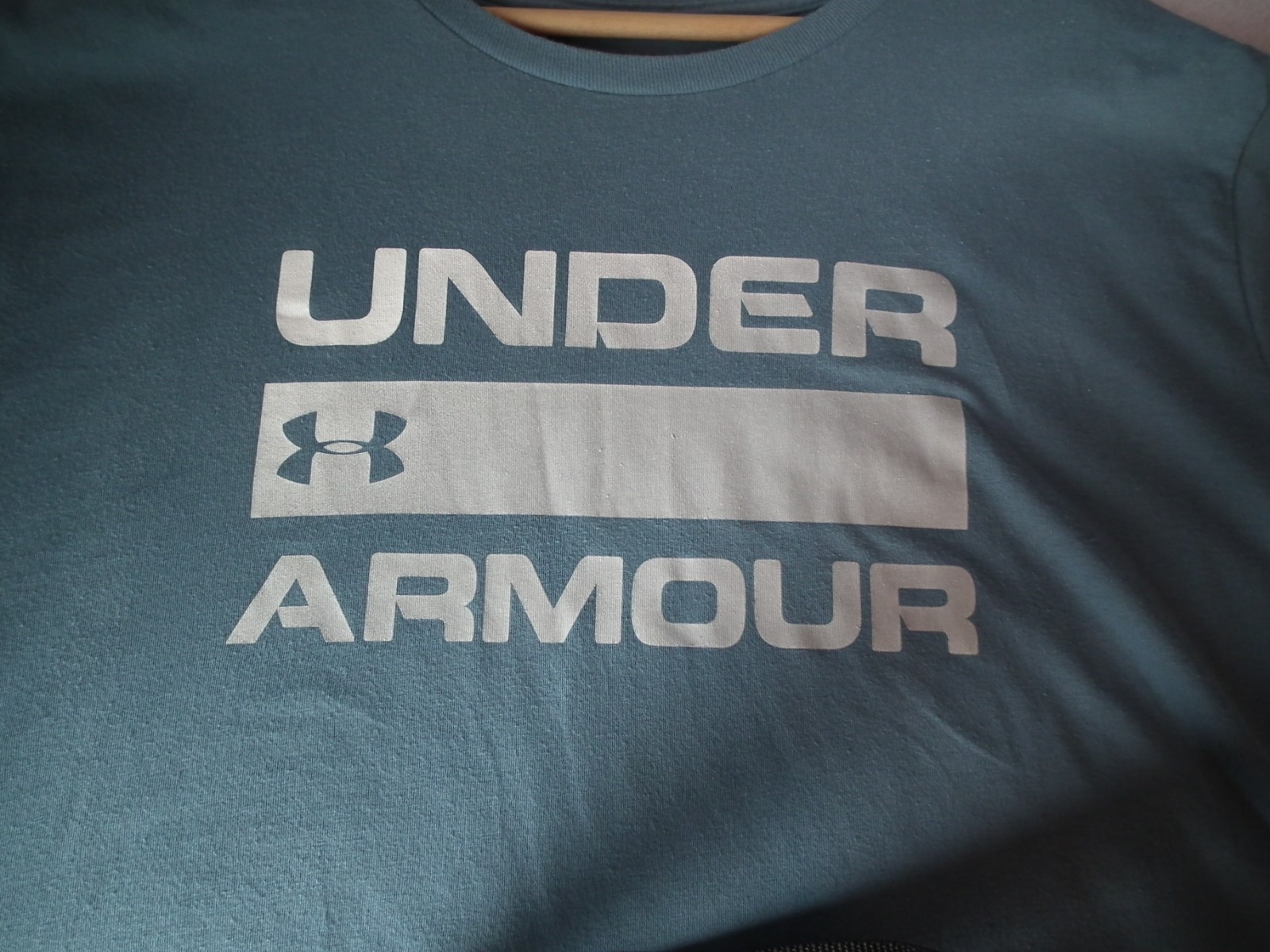 Under Armor Men's Size XL Loose Blue and Grey Heat Gear Shirt School Casual gallery