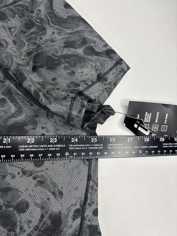 Ideology Men’s Gray Marble Athletic Performance Shirt Size M Moisture Wicking gallery