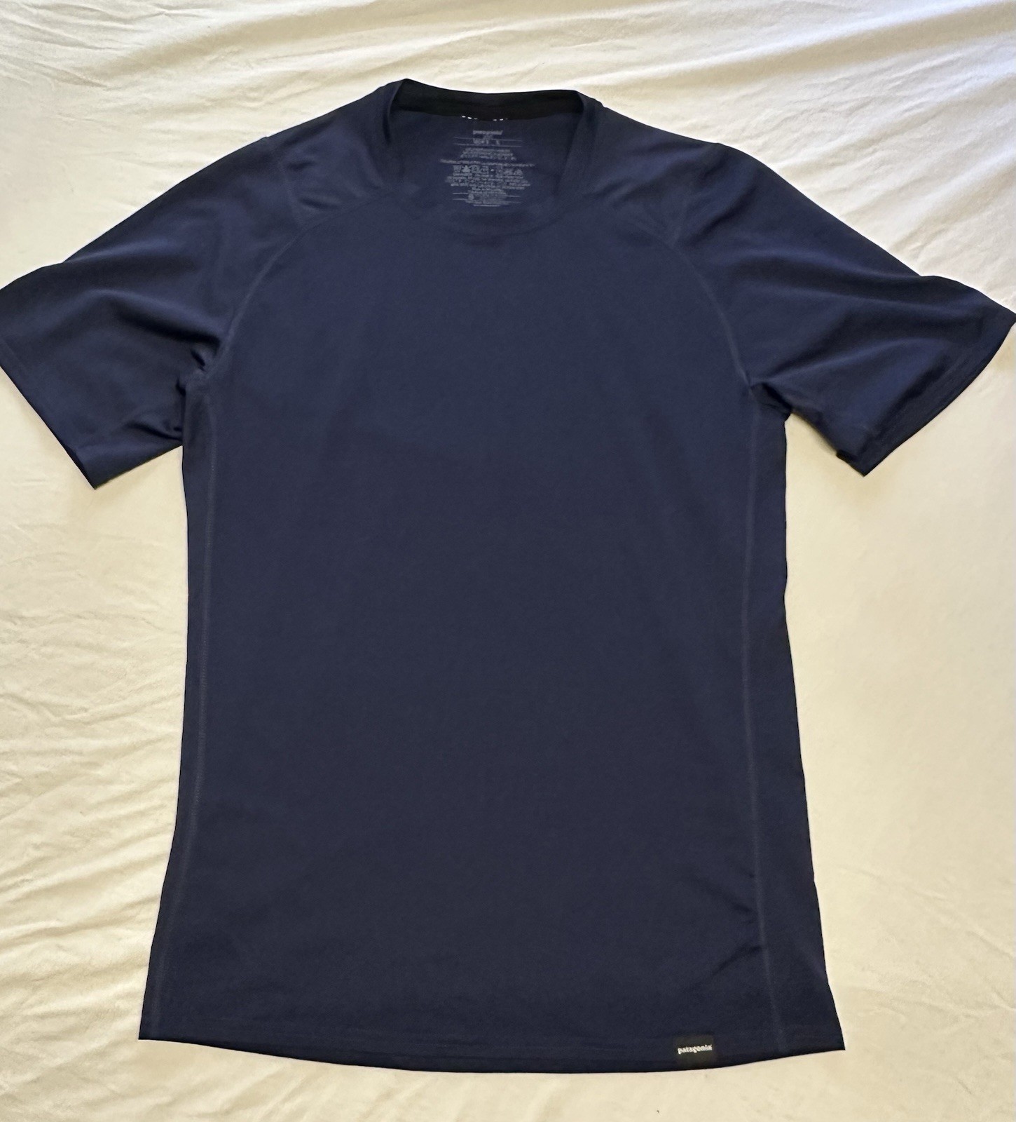 Men’s Patagonia Silk Weight Capilene Blue Shirt Small gallery