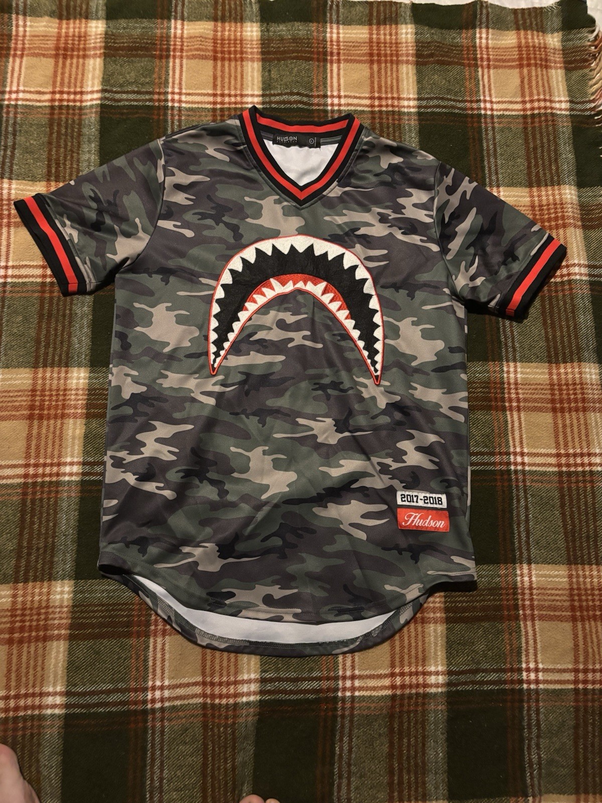 Hudson Outerwear Men’s Large Shark Mouth Baseball Jersey gallery