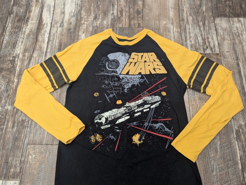 Star Wars Shirt Medium Logo Long Sleeve Pullover Rare Uncommon Shirt Medium gallery