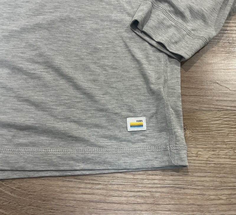 Vuori Ease Performance Henley Shirt Long Sleeve V194 Gray Mens Large L gallery