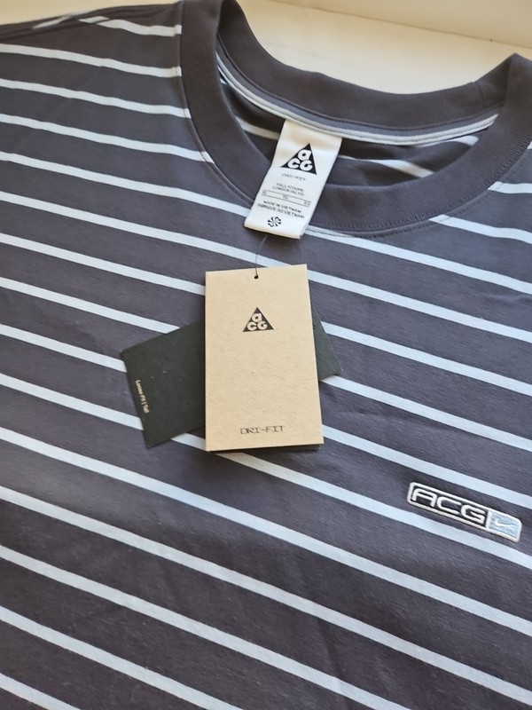 Nike ACG Dri-FIT Striped Shirt Mens XL Tall 26x32 Gray Blue FB8129-015 NWT gallery