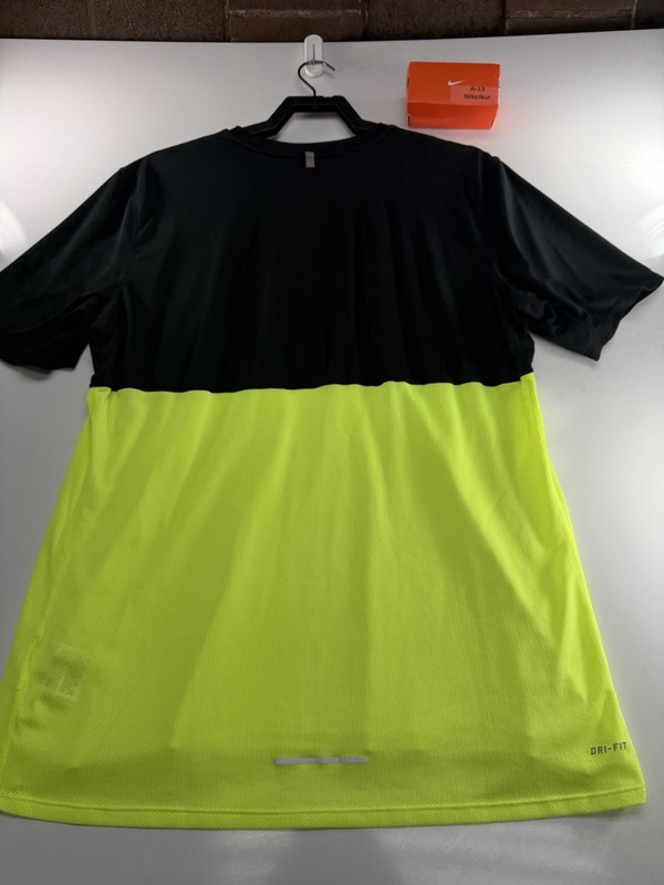 Nike Men Running Racer Tee T-shirt Size XL 644396-702 gallery