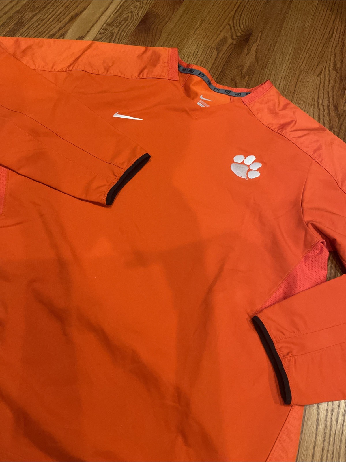 Nike Clemson Men's Windbreaker V Neck Long Sleeve Size Large College Sports gallery