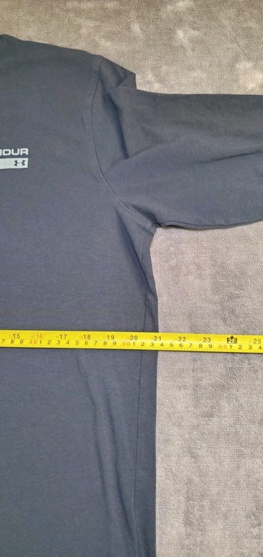 Under Armour Men's HeatGear Size M Athletic T-Shirt Long Sleeves Gray Za3-47 gallery