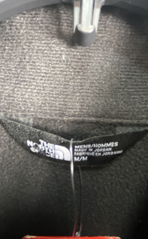 The North Face Men's Black Tech 1/4 Zip Islands HZ Pullover Sweater Sz M NWT gallery