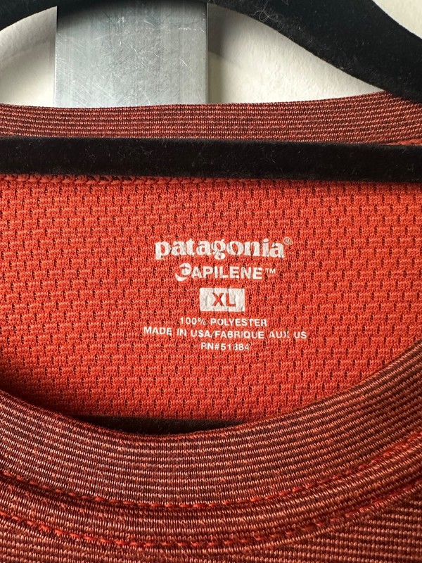 Patagonia Midweight Capilene Baselayer Long Sleeve Red Men’s Size XL Stripe A19 gallery