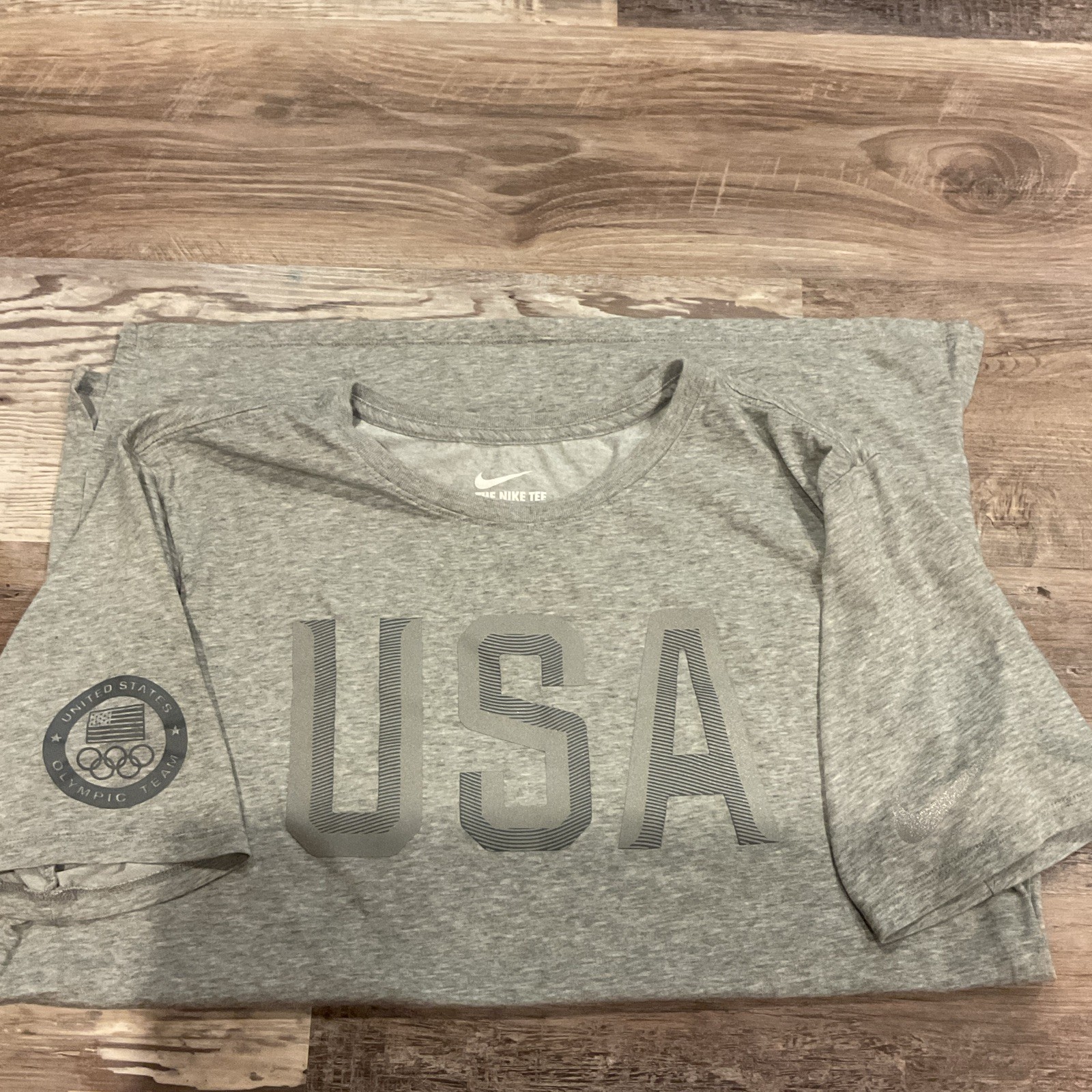 Nike Dri-FIT USA Olympic Team Graphic Tee Gray Men's M Short Sleeve Crew gallery