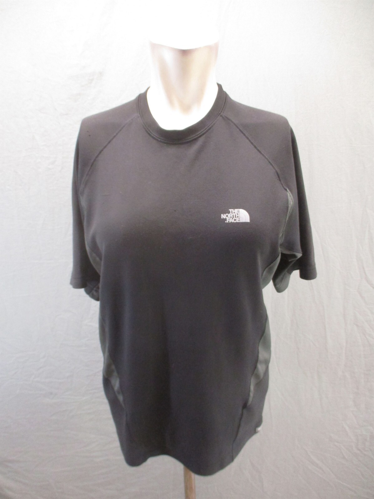 The North Face FLIGHT SERIES Size M Mens BLK Short Sleeve Athletic T-Shirt 861 gallery
