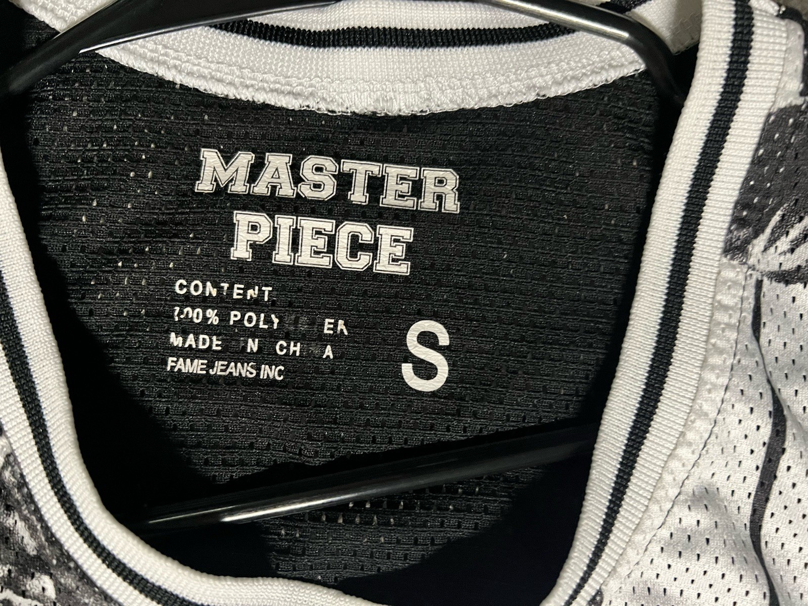 Master Piece Reversible Mesh Basketball Jersey Tank Black/White #24 S gallery