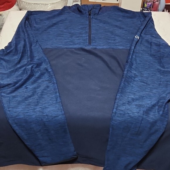 Men Active Half Zip Pullover Long sleeve tee Men's Sz Lg gallery