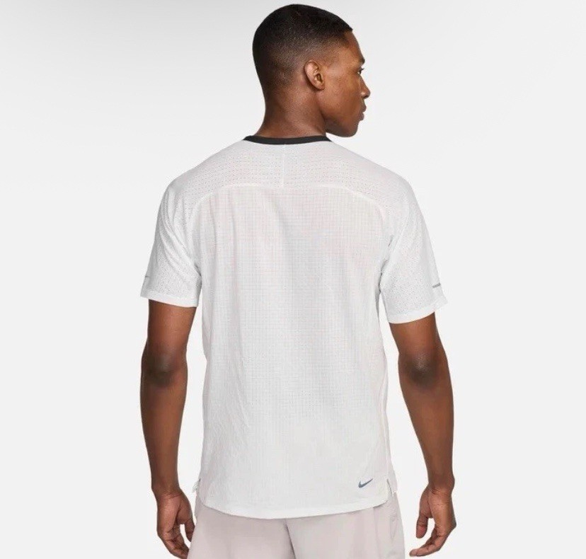 Nike Trail Solar Chase Men’s Dri-FIT Running Top White DV9305-121 Size Medium gallery