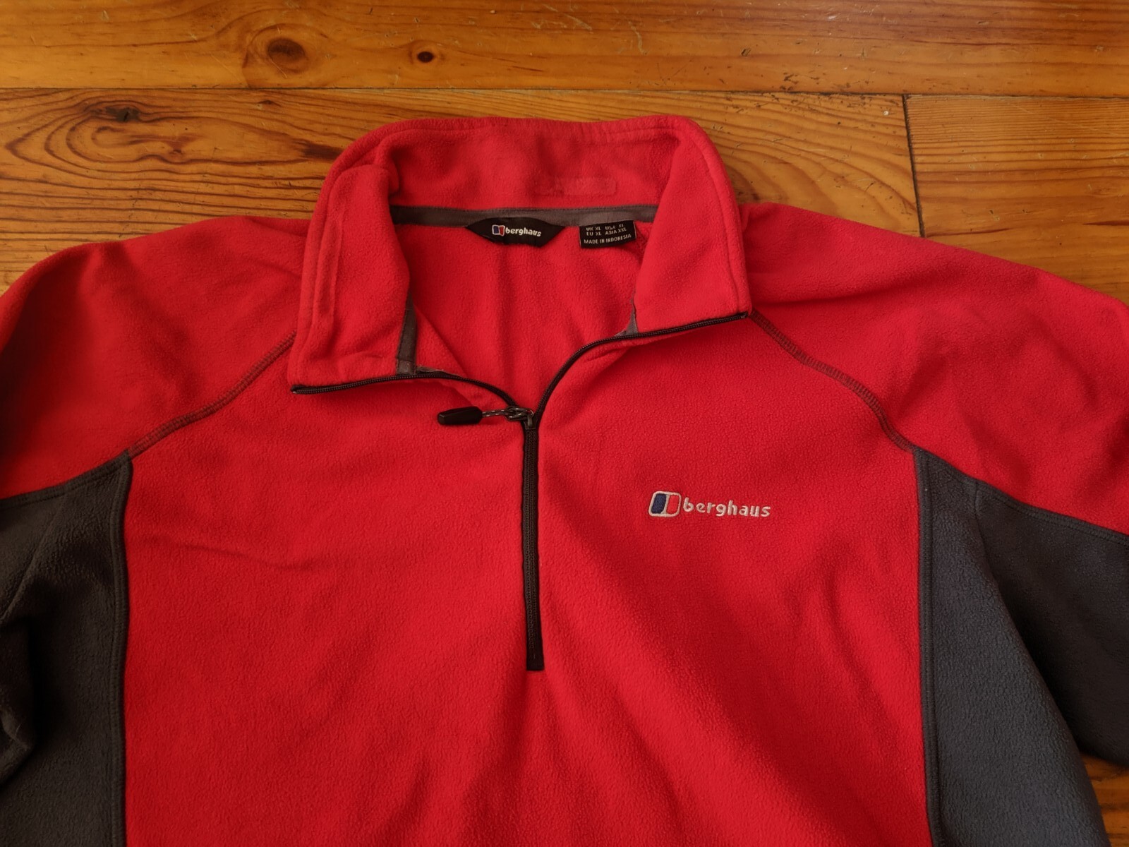 BERGHAUS Mens 1/4 Red & Grey Zip Neck Micro Fleece Top Jumper VGC XL gallery