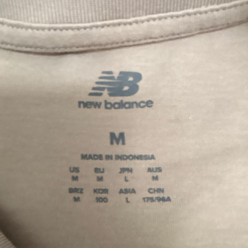New Balance Beige Men's Medium Crew Neck Short Sleeve T-Shirt FREE SHIPPING gallery