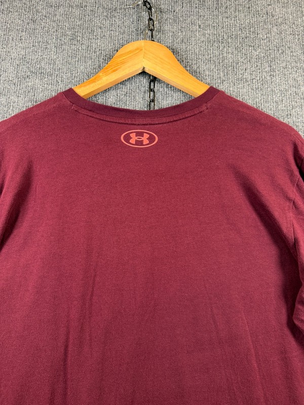 Under Armour Project Rock Iron Paradise Long Sleeve Shirt Mens L Burgundy Crew gallery