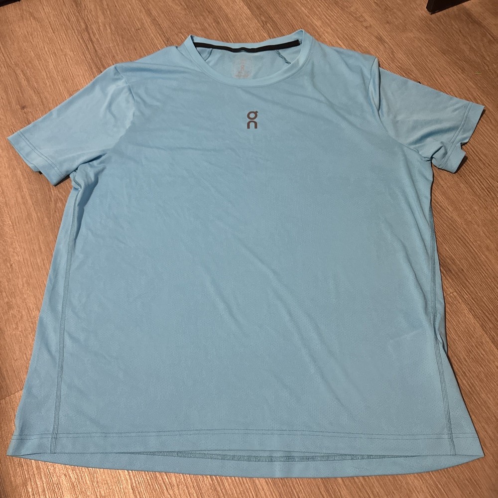 On Cloud Trail Shirt Mens XL Blue Short Sleeve Running Performance Top Athletic