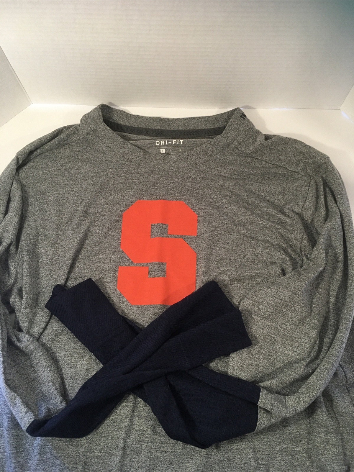 nike fit dry long sleeve L Grey,blue,and Orange gallery
