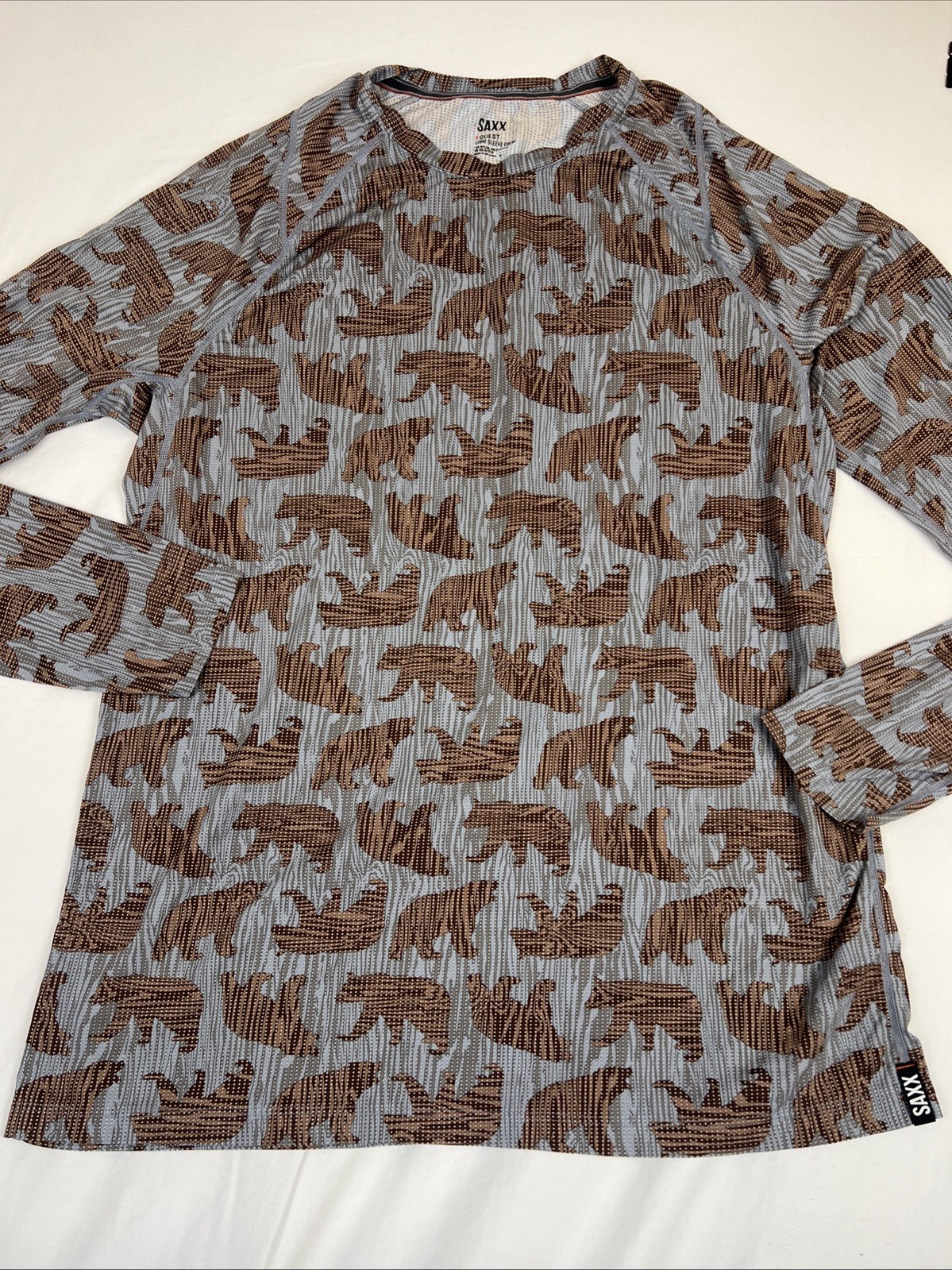 SAXX Quest Bear Print Long Sleeve Crew Shirt Quick Dry Size Medium gallery