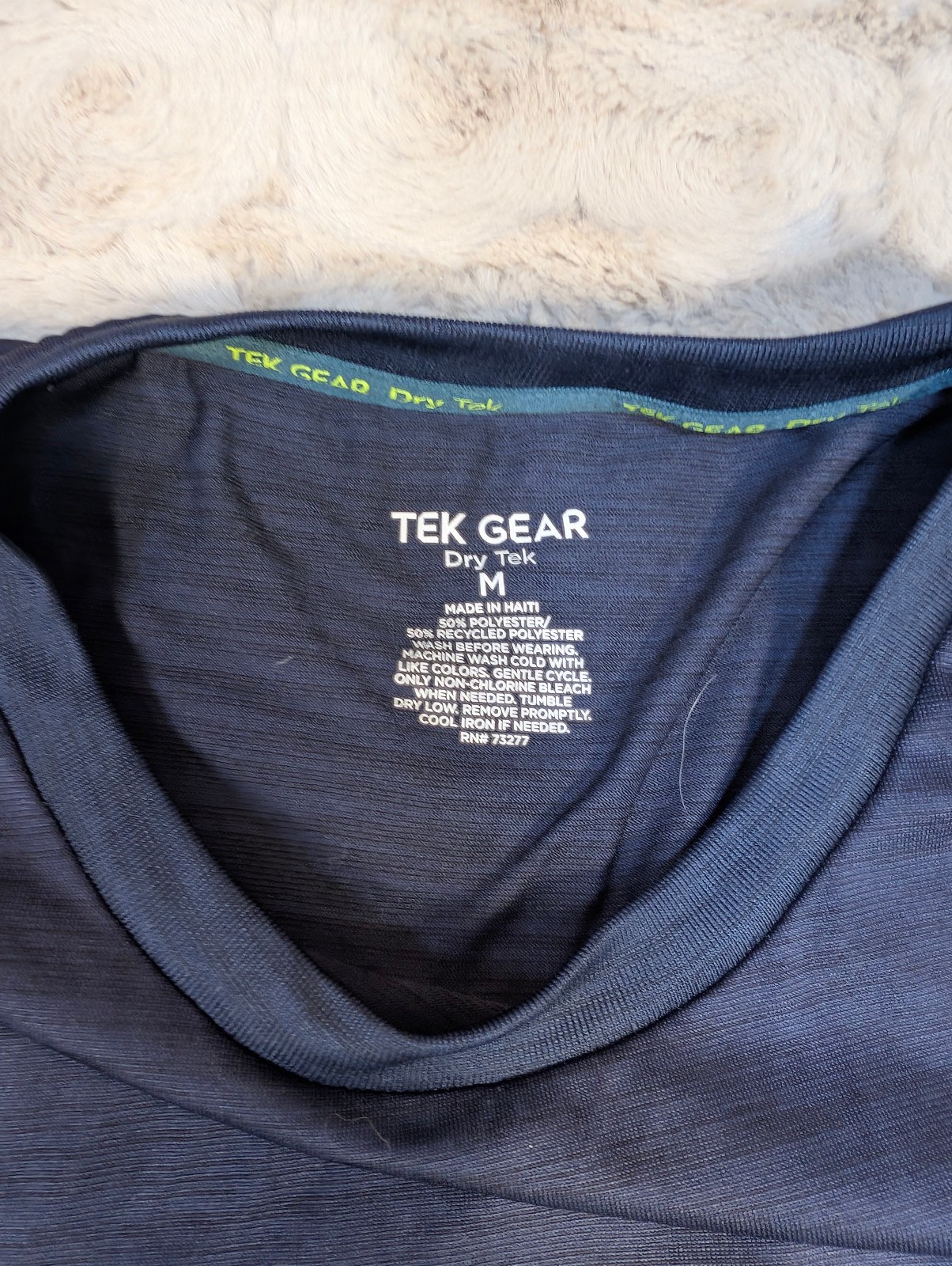 Tek Gear Dry Tek Mens' T-shirt Performance Athletic Size Medium gallery
