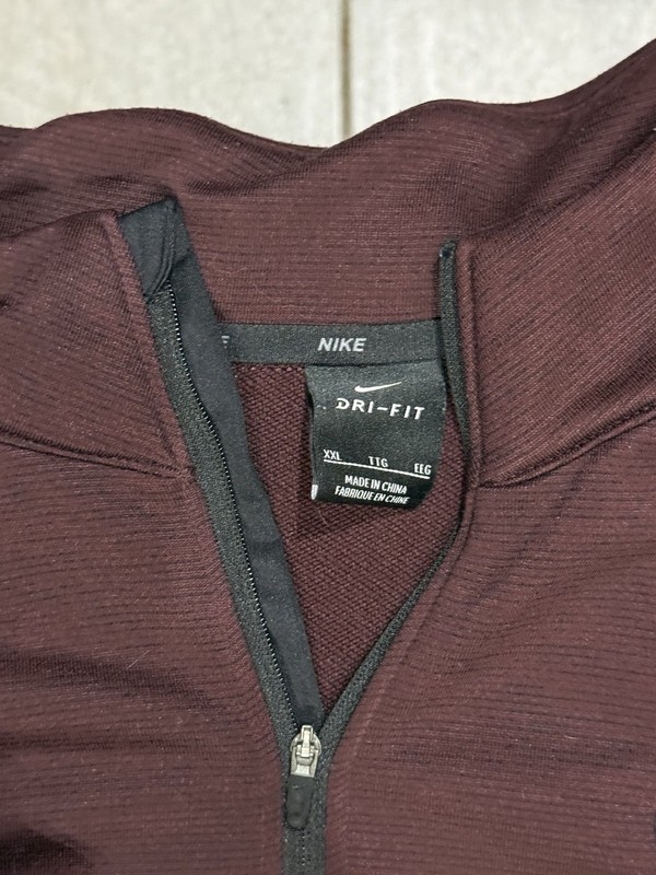 Nike Dri-FIT Men's Burgundy 1/4 Zip Mock Neck Pullover Polyester Size 2XL gallery
