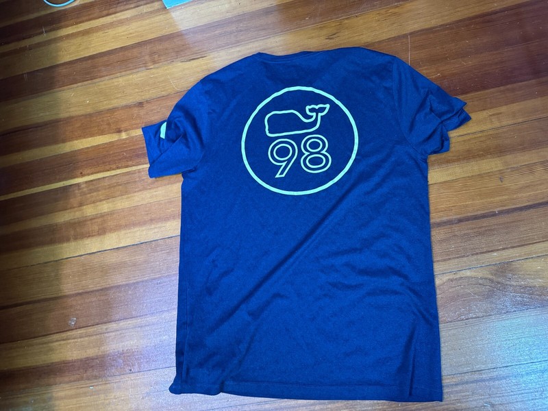 Vineyard Vines Performance Active Shirt Tee 1998 Mens Small Navy Blue Whale gallery