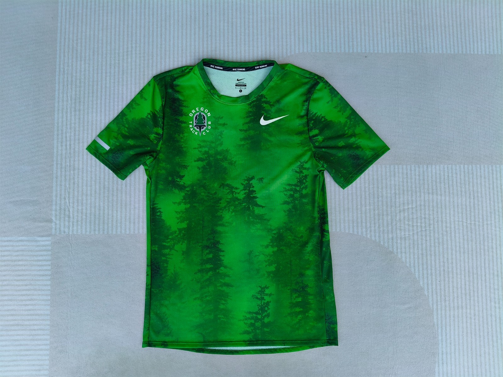 Nike 2019 Pro Elite Oregon Track Club T-Shirt Warm Up Tee Size S Men's gallery