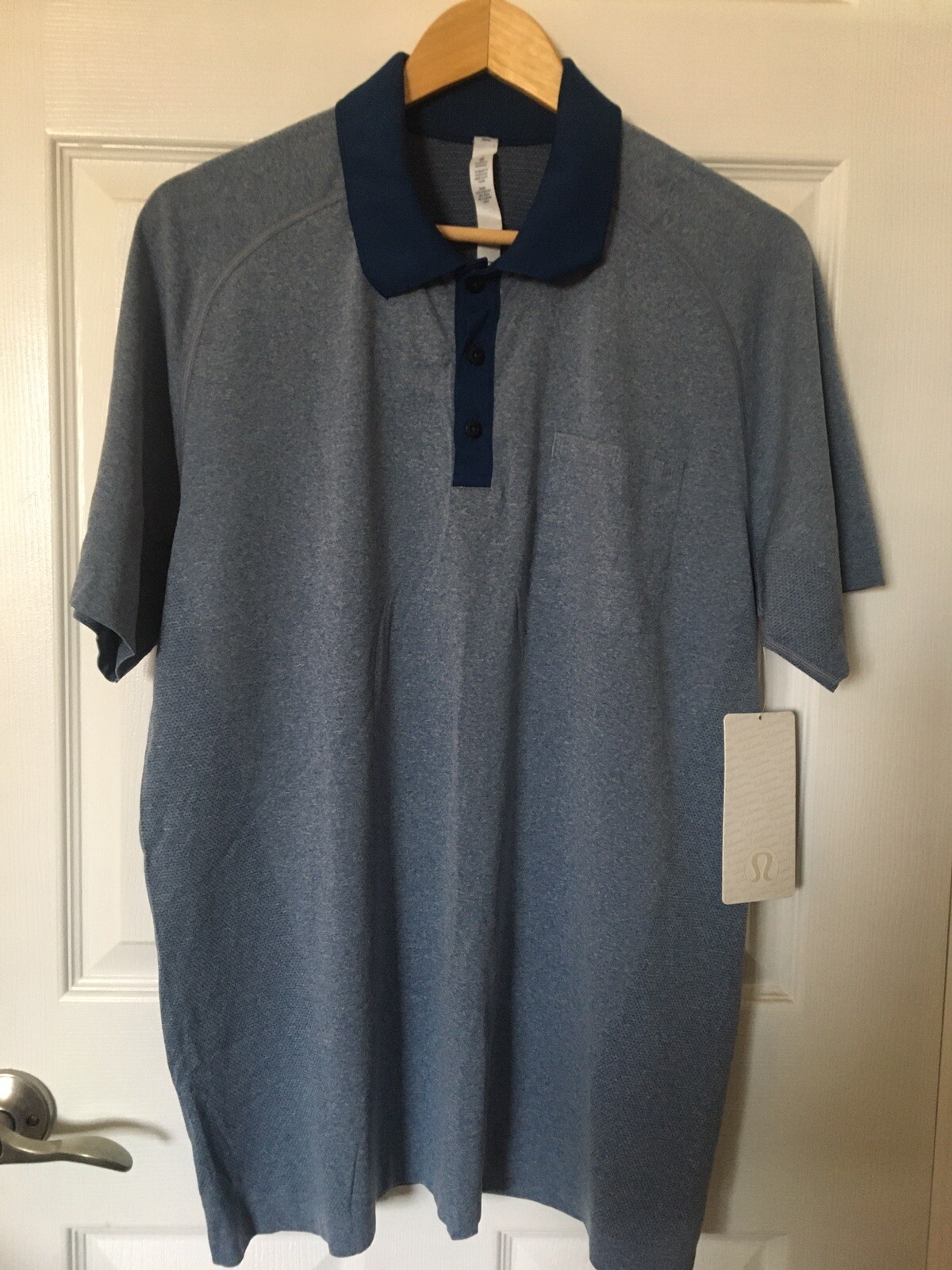 NWT Lululemon Metal Vent Tech Polo, XL, Two Toned Heathered Blue/Dark Blue gallery