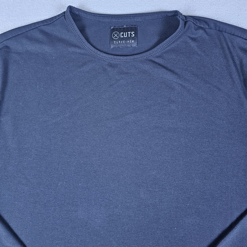 Cuts Clothing Curve Hem Shirt Mens Medium Black Long Sleeve Crewneck Solid Plain gallery