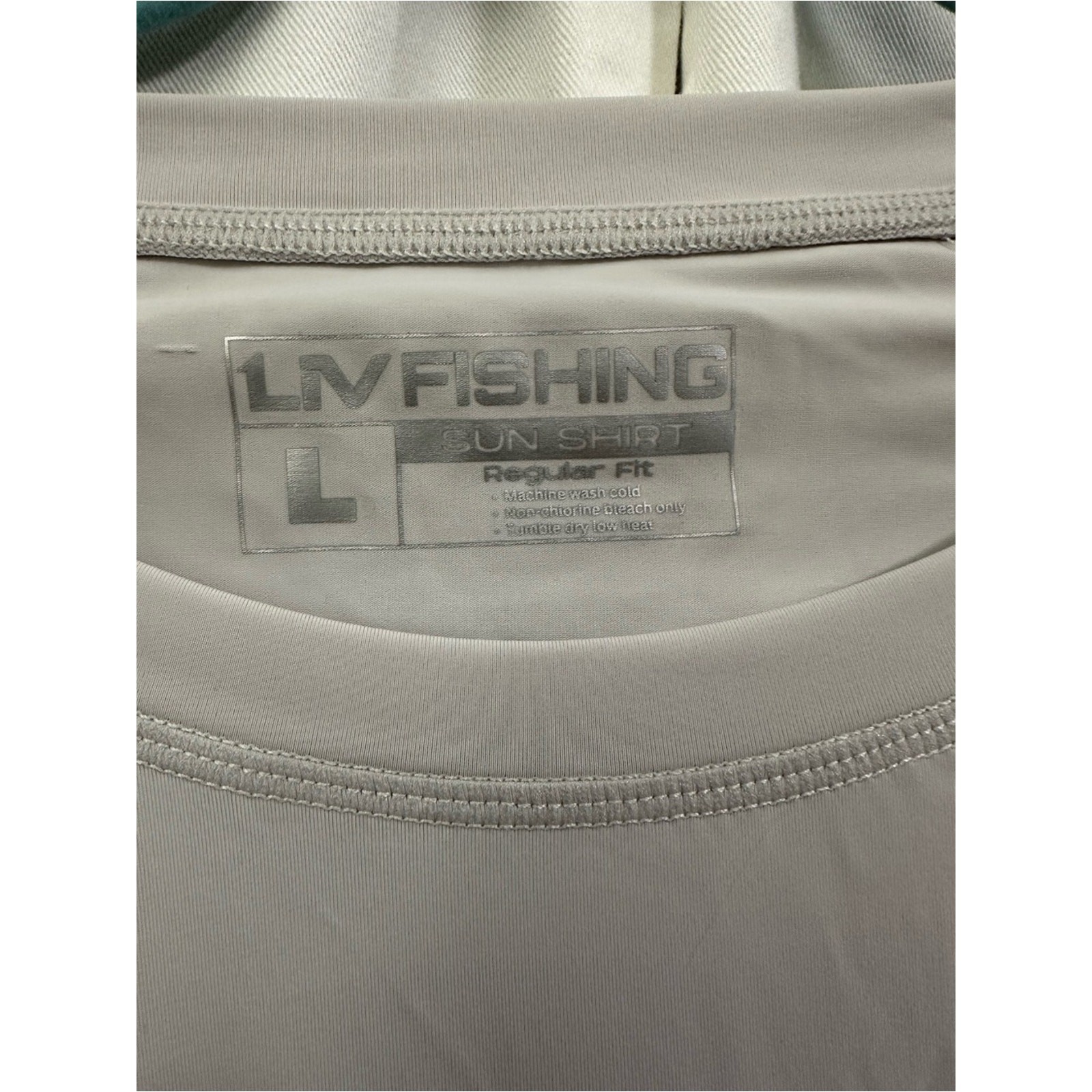 LIV FISHING Men’s Light Gray Long Sleeve Performance Sunshirt with Logo Size L gallery