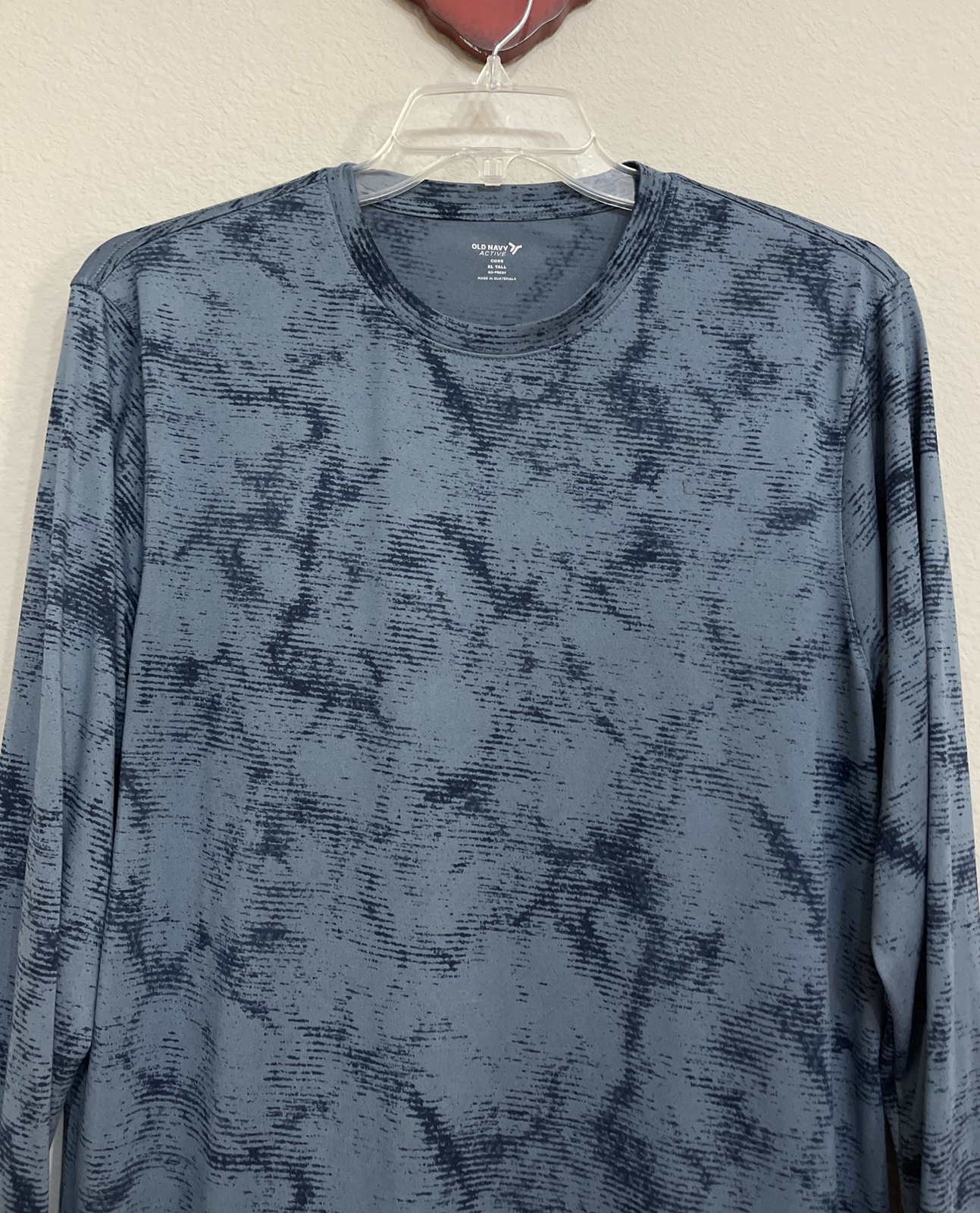Old Navy Active Mens - XL Tall - Blue Core Go-Fresh Long-Sleeved Tshirt! A2402 gallery