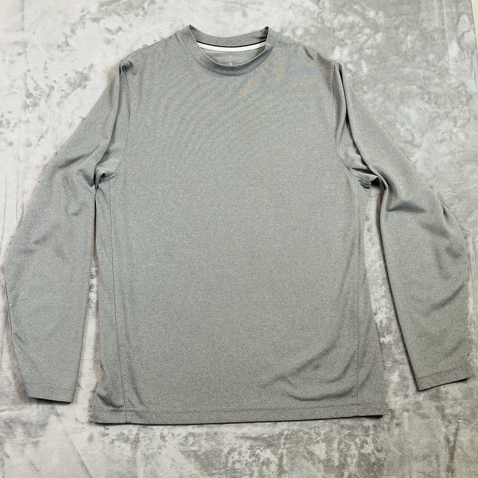 Roundtree and Yorke Sport Mens Performance Shirt Medium Gray Athletic Pullover gallery