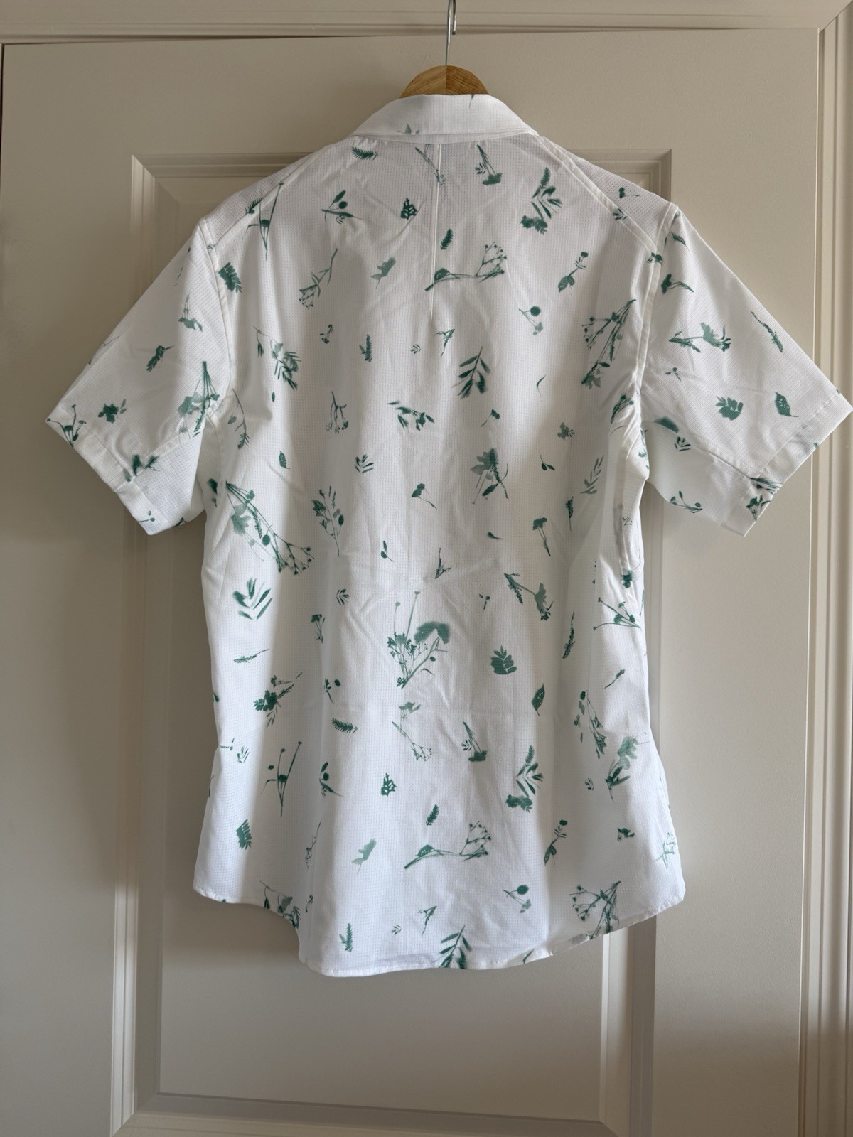 Lululemon Airing Easy Short Sleeve Shirt Men Size S SSW1 New gallery