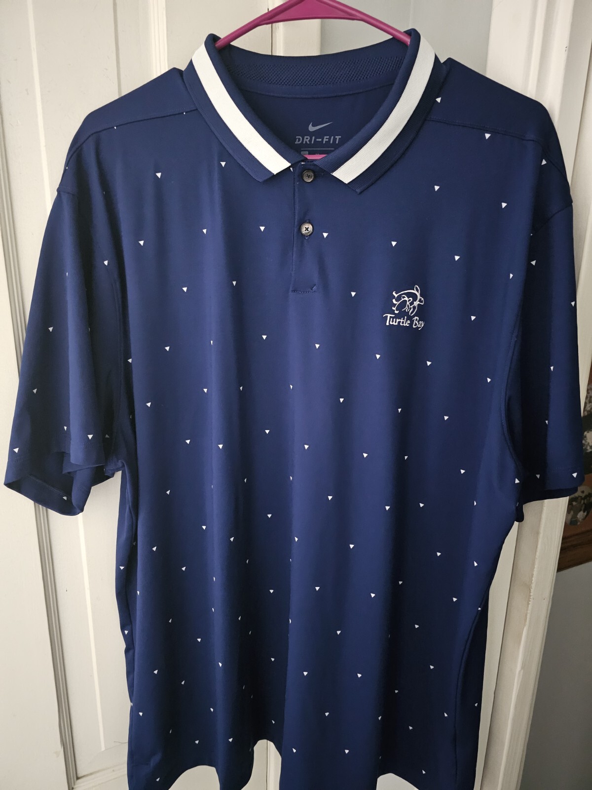 NIKE DRI-FIT POLO......MINT COND! SIZE XL TG EG..LOGO ON FRONT...TURTLE BAY gallery