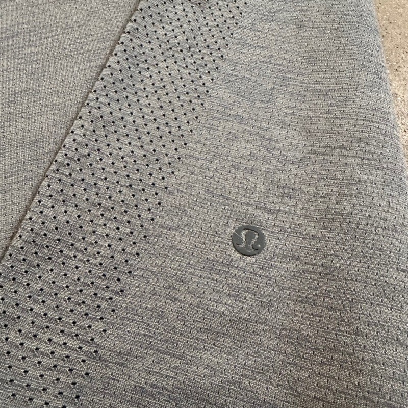 Lululemon Metal Vent Tech 1/2 Zip Pullover Men XXL Grey Mesh Ventilation Active gallery