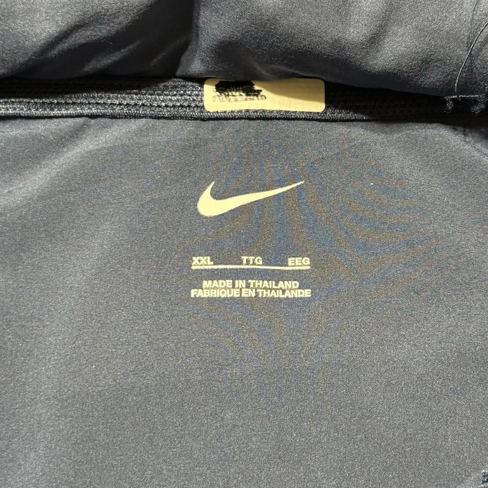 Penn State University Nittany Lions Team Nike Men's 2XL 1/4 Zip Windbreaker gallery
