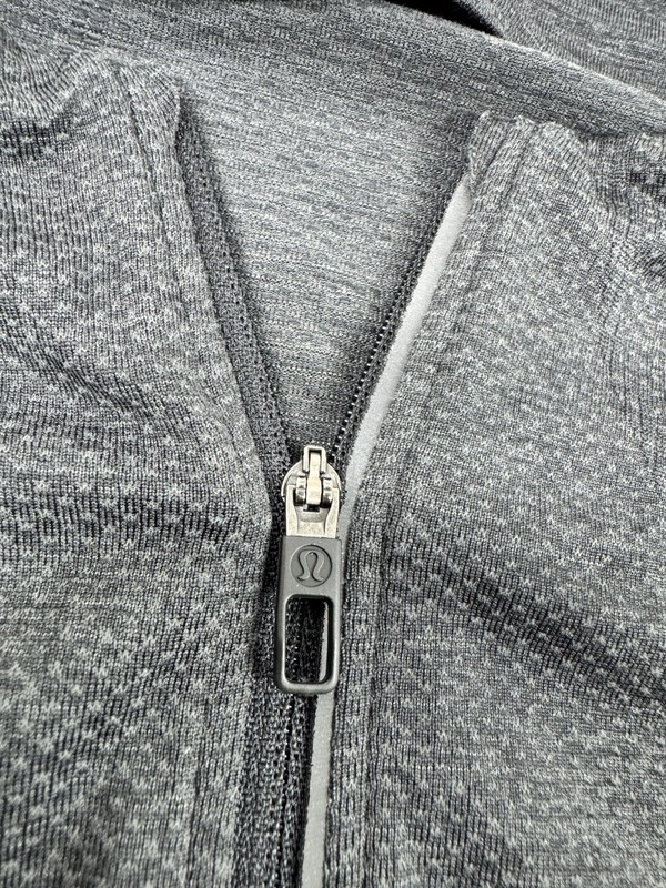 Lululemon Shirt Mens Large Gray Metal Vent Tech Training Performance 1/4 Zip gallery