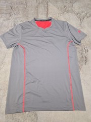 Mens Medium Fitted Under Armour Heatgear Gray Athletic Training Shirt