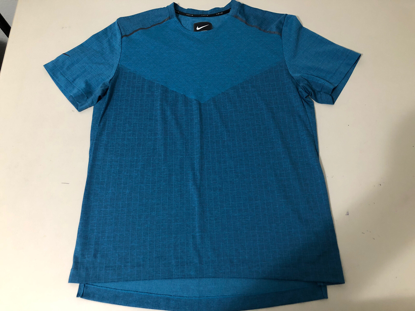 BLUE NIKE TECH 14 09 11 05 RUNNING ATHLETC SHIRT MENS M MEDIUM gallery