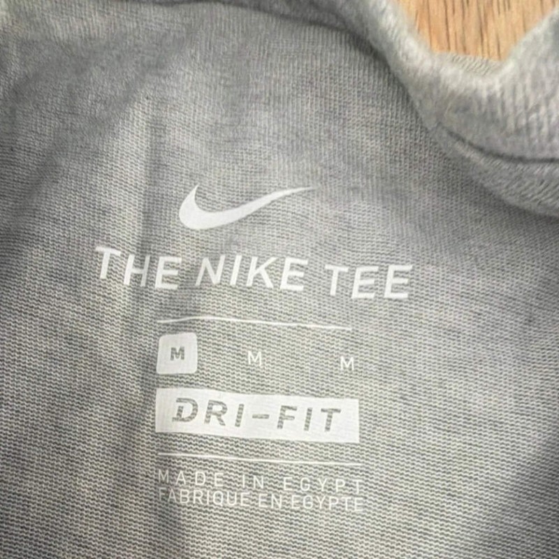 Nike Dri-FIT The Nike Tee M Gray Regular Fit Lightweight Crew Neck Short Sleeve gallery