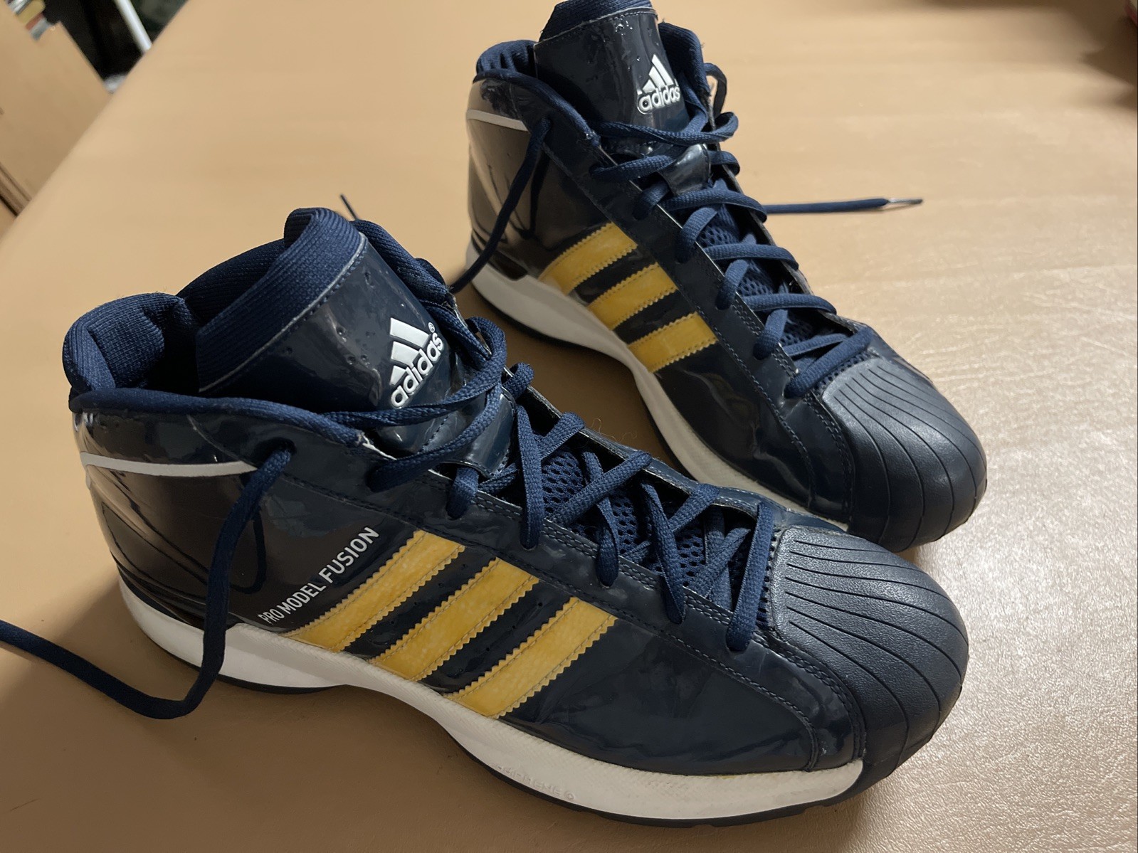 Adidas Performance Pro Model Fusion Basketball Shoes Men 11 1/2 gallery