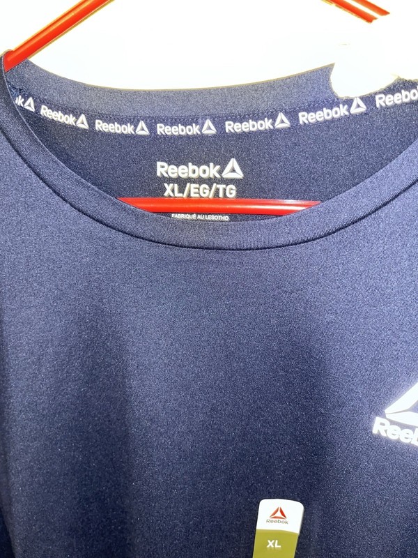 Reebok Men’s Blue Long Sleeve Moisture Management Shirt Size XL. New gallery