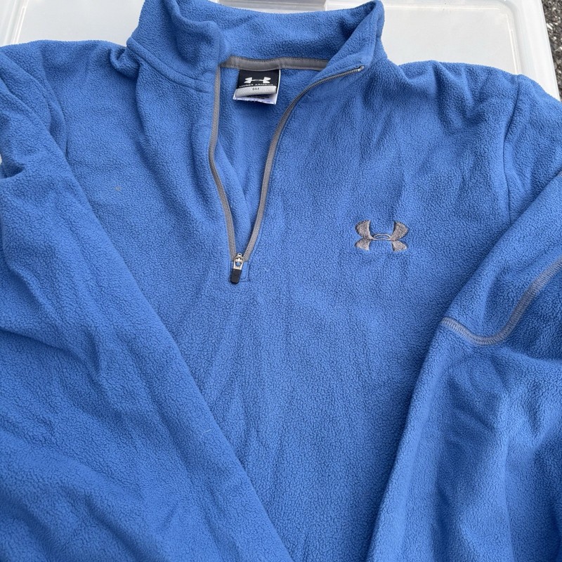 Under Armour Pull Over Sm gallery