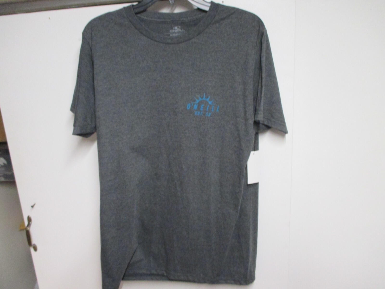 O'NEILL MENS (2 SIDED LOGO) T SHIRT (MEDIUM) NWT GRAY SOFT COMFY FIT COOL LOGOS gallery