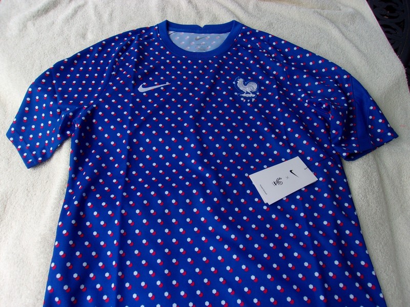 NWT Nike dri fit T, blue, with red & with red & white, men's M, $70, FFF soccer gallery