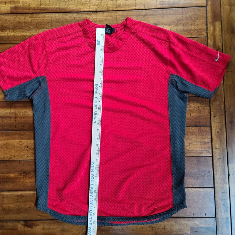 Nike Sphere Red & Grey Thermal Short Sleeve Shirt, Mens Size Large gallery