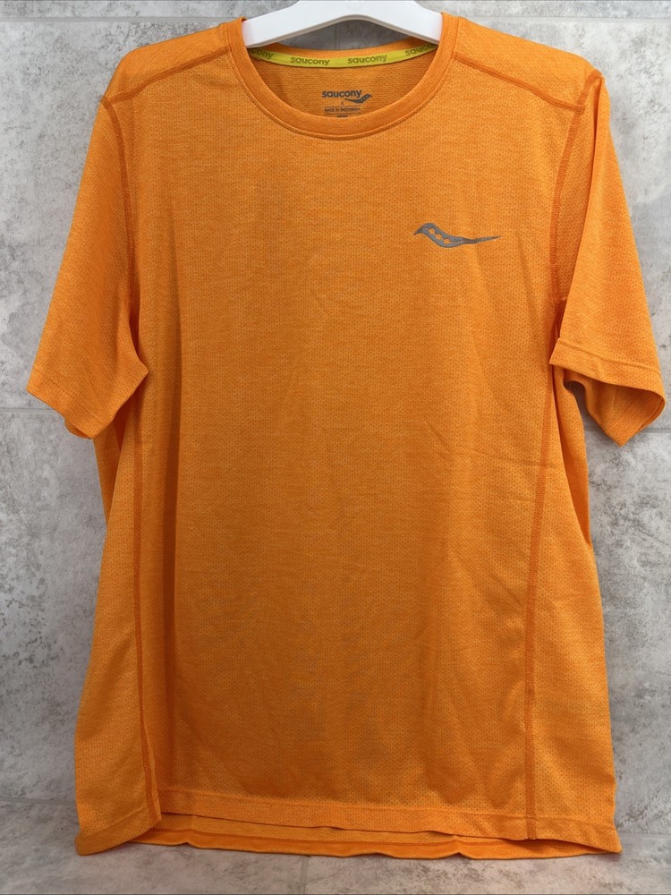 Saucony Orange Shirt Mens Small Stopwatch Graphic Short Sleeve - Polyester