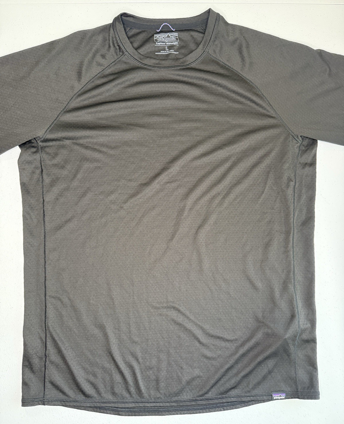 Patagonia Capilene Midweight Base Layer Mens Crew Neck Pullover Shirt! Size L gallery