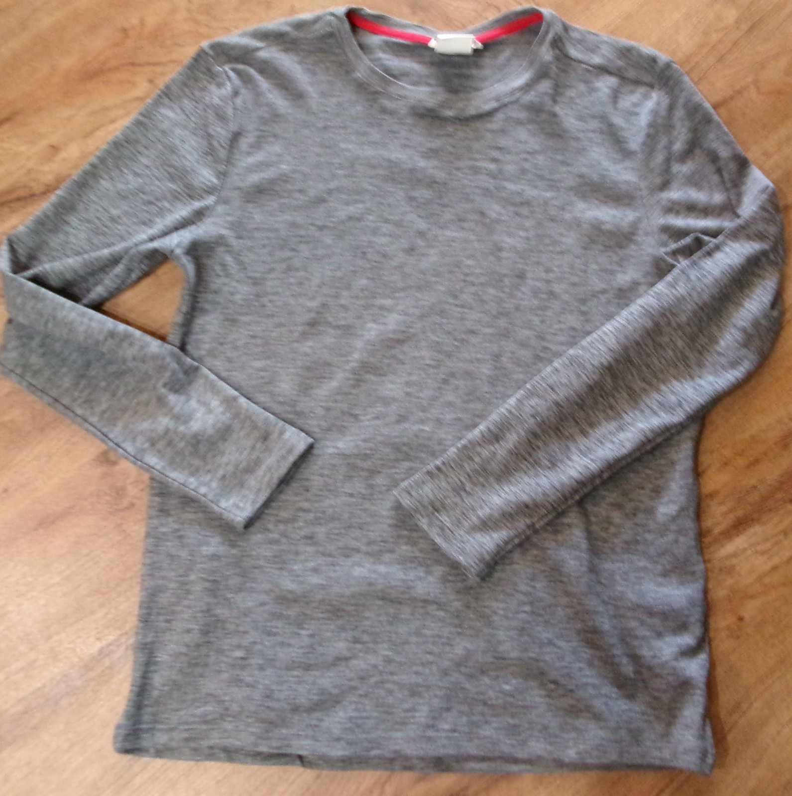 Lot of Pullover Shirts-Under Armour/Avalanche/Banana Republic/Nike-M gallery
