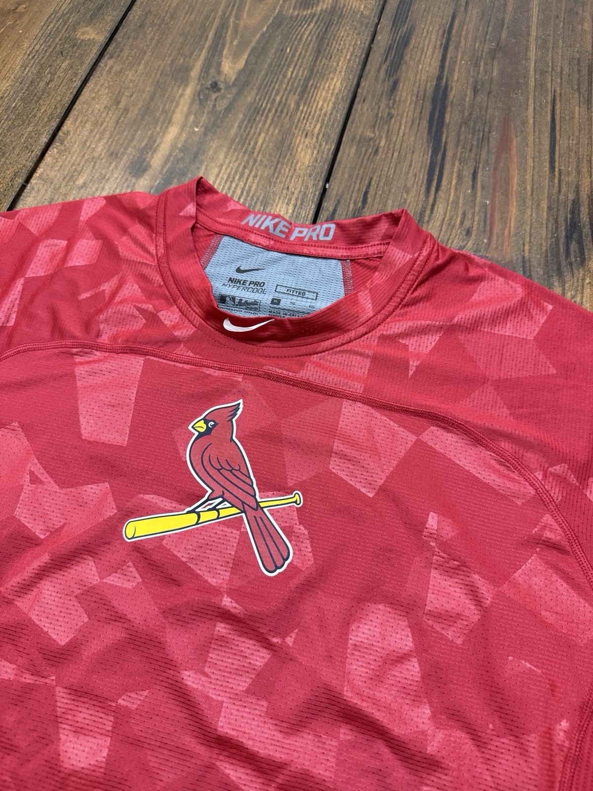 St Louis Cardinals Men’s Nike Pro Hypercool Compression Shirt Red Camo • XL gallery